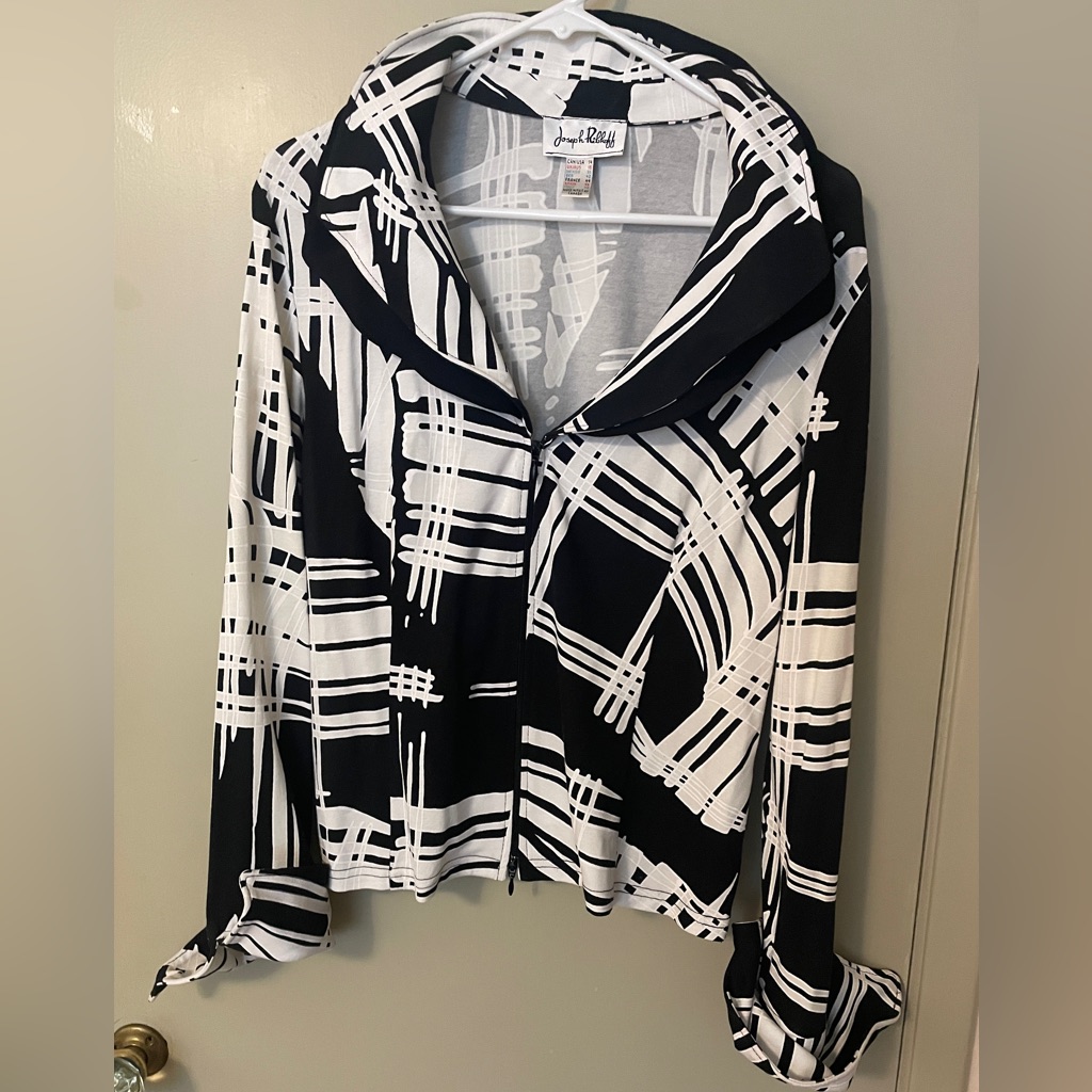 Joseph Ribkoff Black And White Women's Top
